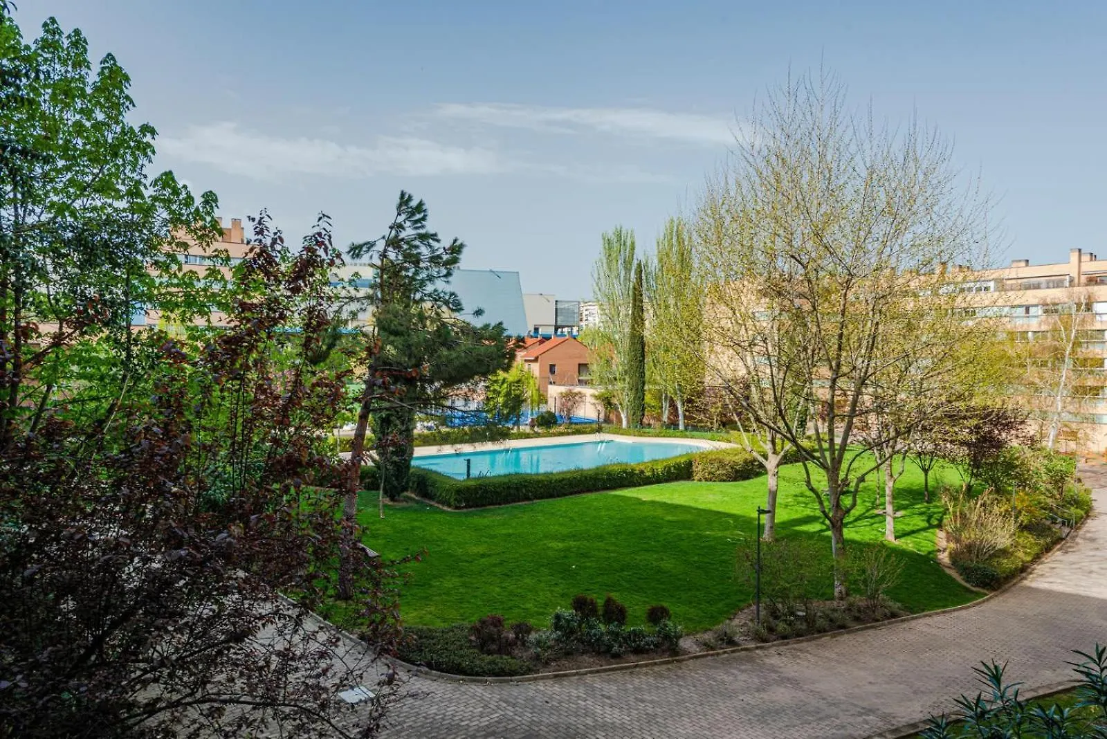 Los Olivos Stylish Apartments In Conde Orgaz Madrid